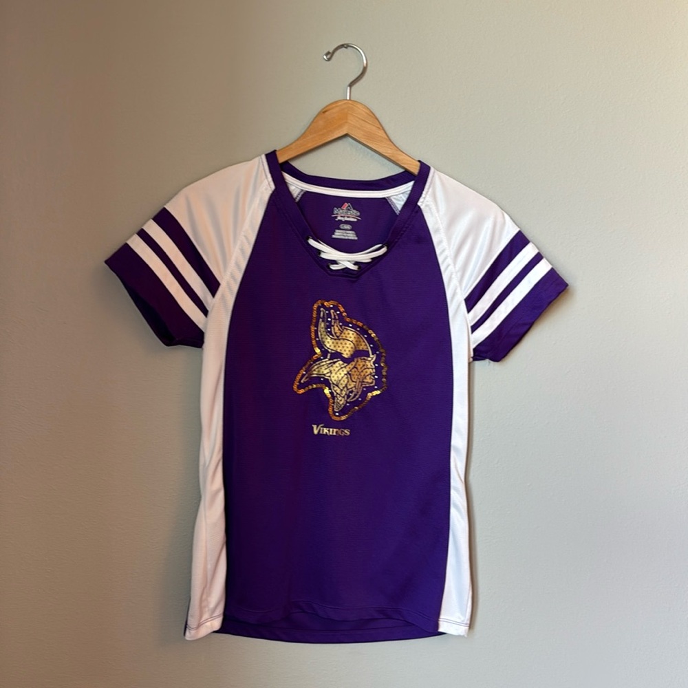 Minnesota Vikings women’s size large shirt with sequence, purple and white